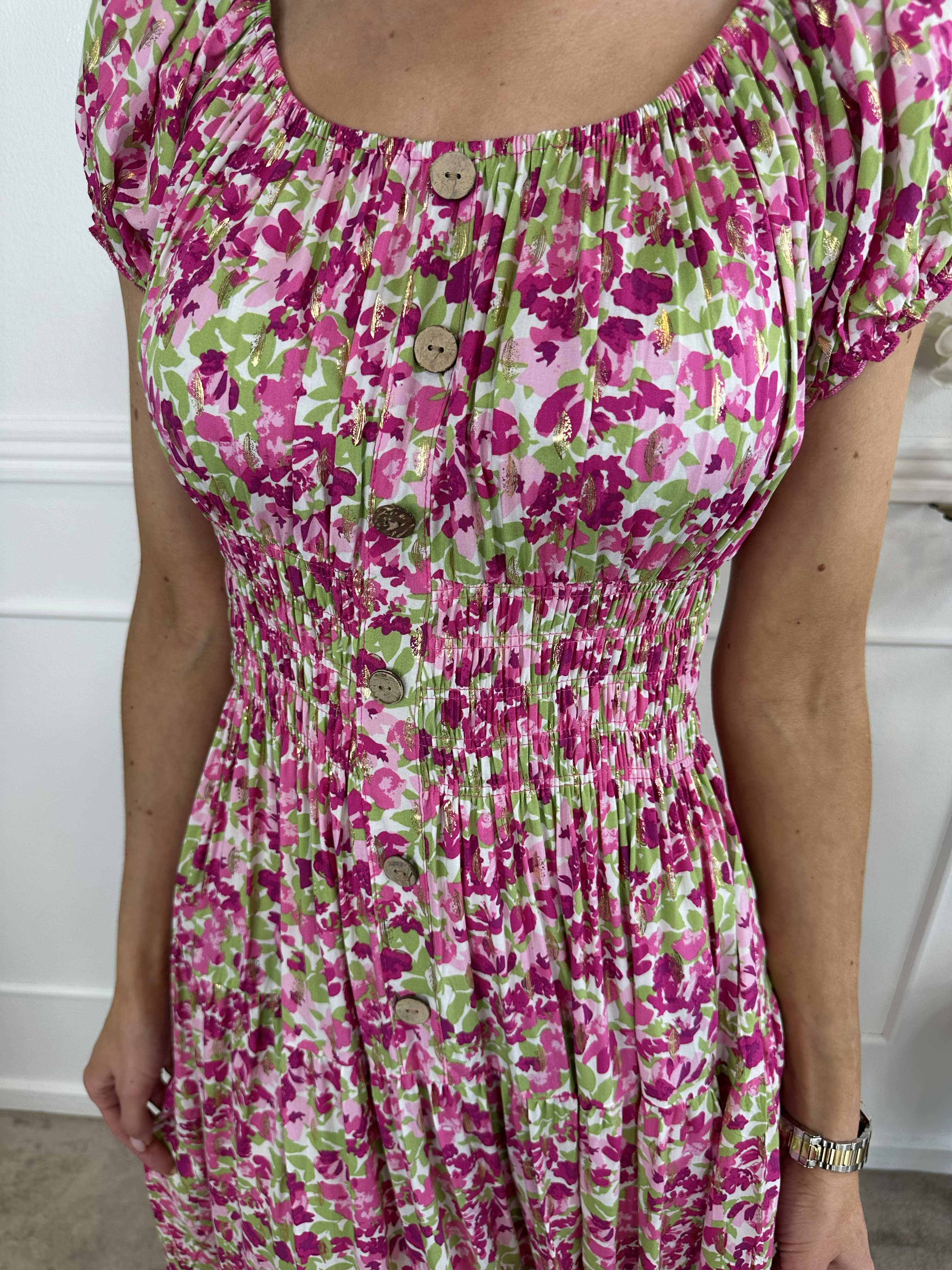 Elise Art - Lång mönstrad klänning med smock och träknappar